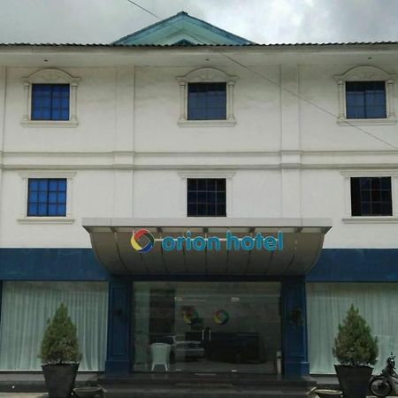 Orion Hotel Batam Экстерьер фото