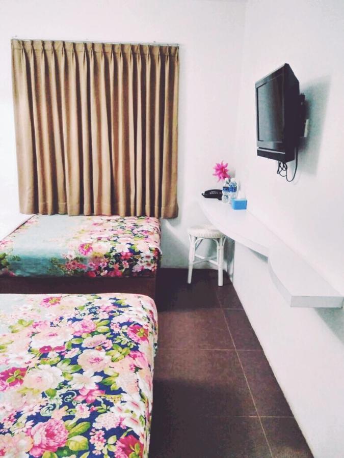 Orion Hotel Batam Экстерьер фото