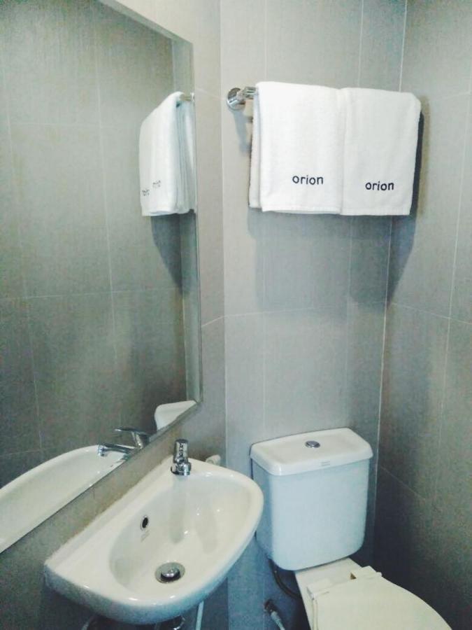 Orion Hotel Batam Экстерьер фото